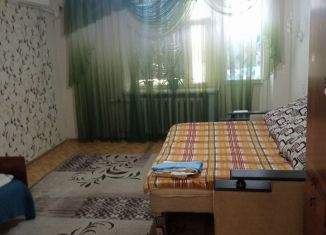 Сдаю в аренду 2-комнатную квартиру, 46 м2, Тихорецк, улица Ачкасова