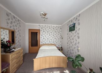 Продаю трехкомнатную квартиру, 71 м2, Таганрог, улица Чучева, 46-1