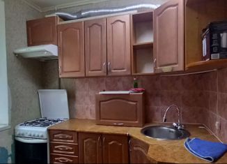 Сдается в аренду двухкомнатная квартира, 30.9 м2, Ревда, улица Мира, 14