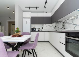 Сдается 1-комнатная квартира, 55 м2, Республика Башкортостан, улица Пархоменко, 123