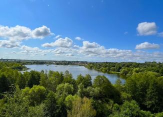 Продается 3-ком. квартира, 93.2 м2, Калининград, Коммунистическая улица, 127к2