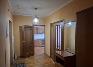 Аренда 2-комнатной квартиры, 80.9 м2, Санкт-Петербург, улица Бадаева, 6к1