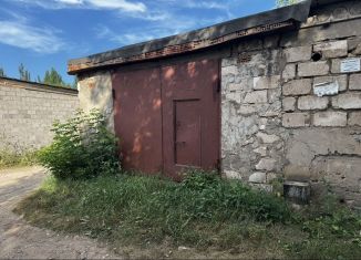 Продаю гараж, 28 м2, Октябрьский, Северная улица, 1/11