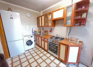 Продается 2-ком. квартира, 51.2 м2, Туймазы, улица Лесовода Морозова, 7