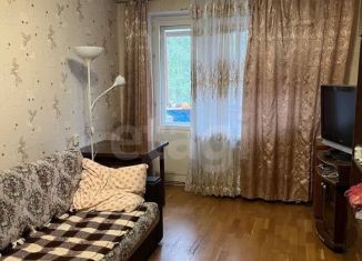 Продаю трехкомнатную квартиру, 59.9 м2, Истра, улица 9-й Гвардейской Дивизии, 54