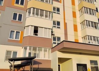 Продам 1-ком. квартиру, 38 м2, Крымск, улица Надежды, 11