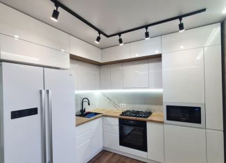 Продаю трехкомнатную квартиру, 60 м2, Нефтекамск, бульвар Феоктиста Бахтеева, 1Б, ЖК Шоколад