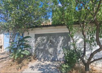 Продаю гараж, 30 м2, Феодосия