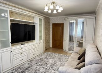 Сдам в аренду 1-комнатную квартиру, 46 м2, Орёл, набережная Дубровинского, 46