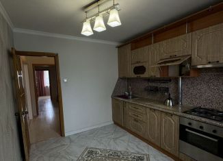 Продажа 4-ком. квартиры, 70.6 м2, Нефтекамск, улица Нефтяников, 14