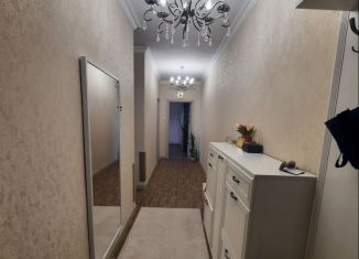 Продам двухкомнатную квартиру, 68 м2, Кропоткин, 1-й микрорайон, 42/2