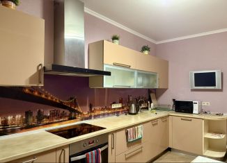 Сдам в аренду 1-ком. квартиру, 55 м2, Ростов-на-Дону, улица Вересаева, 105/4