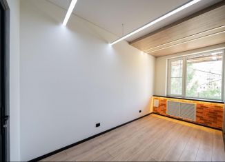 Продается помещение свободного назначения, 12.15 м2, Казань, улица Хусаина Мавлютова, 9