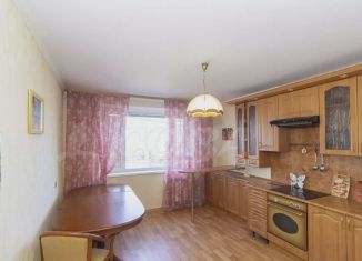 Продам 2-ком. квартиру, 68.9 м2, Тюмень, улица 9 Января, 162