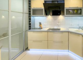 Продается 2-комнатная квартира, 52.3 м2, Краснодар, проспект Чекистов, 24, микрорайон Юбилейный