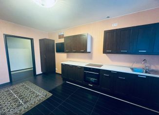 Продажа однокомнатной квартиры, 48 м2, Челябинск, улица Сергея Герасимова, 23, Тракторозаводский район