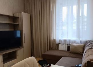 Продаю 1-ком. квартиру, 37.4 м2, Воткинск, улица Дзержинского, 11