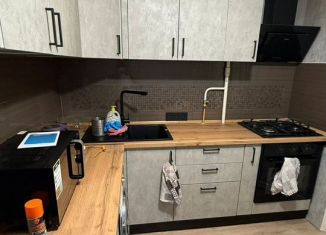 Аренда 2-ком. квартиры, 37.2 м2, Москва, Чертановская улица, 31к2