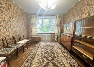 Продам трехкомнатную квартиру, 59 м2, Боровичи, Сушанская улица, 14