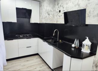 Продам трехкомнатную квартиру, 65.8 м2, Кингисепп, улица Воровского, 19