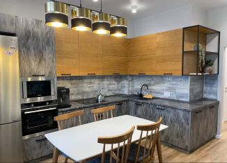 Продаю 2-ком. квартиру, 56.3 м2, Татарстан, Чистопольская улица, 86/10