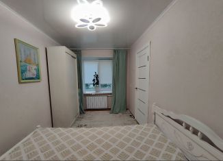 Продам 2-комнатную квартиру, 43.5 м2, Троицк, улица имени Н.К. Крупской, 10