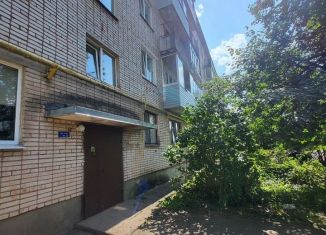 Продается двухкомнатная квартира, 47.1 м2, Ленинградская область, Южная улица, 17