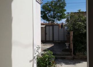 Продажа 2-комнатной квартиры, 40 м2, Евпатория, Училищная улица, 12