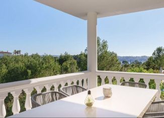 Продам коттедж, 340 м2, посёлок городского типа Ливадия, Виноградная улица, 17