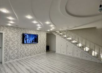 Продаю 5-комнатную квартиру, 189 м2, посёлок Пригородный, Звёздный проспект, 92, ЖК Звёздный