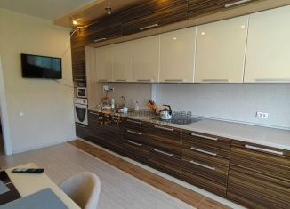 Сдается 2-комнатная квартира, 80 м2, Республика Башкортостан, Комсомольская улица, 15