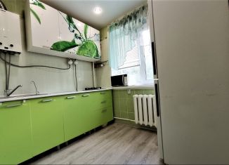 Продажа трехкомнатной квартиры, 59.2 м2, Чувашия, улица Композитора Максимова, 6