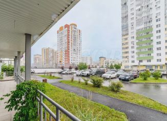 Продаю помещение свободного назначения, 43 м2, Тюмень, улица Дмитрия Менделеева, 7