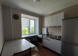 Сдается 1-ком. квартира, 280 м2, Туймазы, проспект Ленина, 6