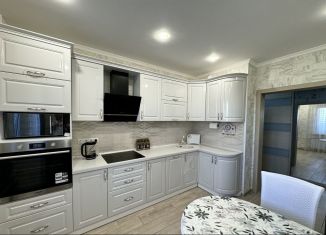 Продам 2-комнатную квартиру, 54.9 м2, Оренбург, Пролетарская улица, 288В