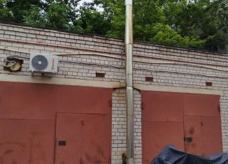 Продам гараж, 30 м2, Киров, Комсомольская улица, 24А