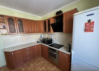 Продаю однокомнатную квартиру, 44.4 м2, Тюмень, улица Энергостроителей, 2А