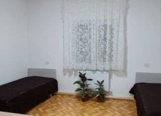 Сдаю в аренду дом, 35 м2, Симферополь, улица Кара-Дениз