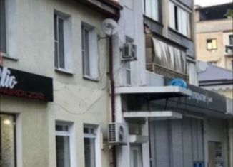 Продажа помещения свободного назначения, 50 м2, Нальчик, проспект Ленина, 59