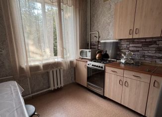 Сдается в аренду трехкомнатная квартира, 71 м2, Москва, Никитинская улица, 15к3, ВАО