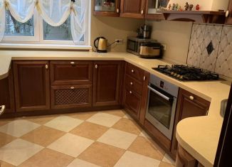 Сдам дом, 150 м2, Сочи, улица Кирова, 161, микрорайон Черемушки