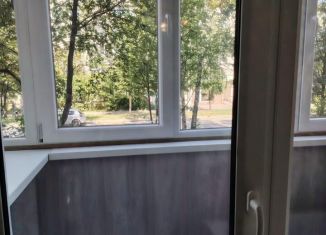 Сдается 1-комнатная квартира, 38 м2, Йошкар-Ола, улица Прохорова, 36, микрорайон 9В