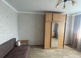 Сдам в аренду 1-ком. квартиру, 45 м2, Калининград, улица Маршала Борзова, 103