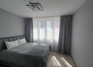 Сдам в аренду 1-комнатную квартиру, 40 м2, Екатеринбург, улица Академика Ландау, 36