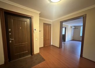 Четырехкомнатная квартира на продажу, 90 м2, Пятигорск, Московская улица, 36