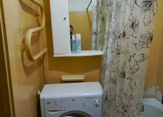 Сдаю в аренду 1-ком. квартиру, 32 м2, Республика Башкортостан, улица Кирова, 39