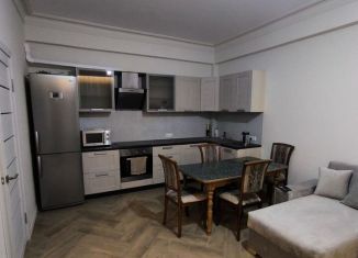 Квартира в аренду студия, 50 м2, Махачкала, улица Тулпара Мусалаева, 16А, ЖК Лазурный Берег