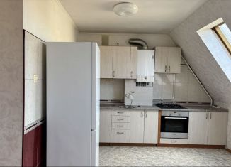 Продам 1-комнатную квартиру, 52.8 м2, Калининград, улица Чкалова, 48А