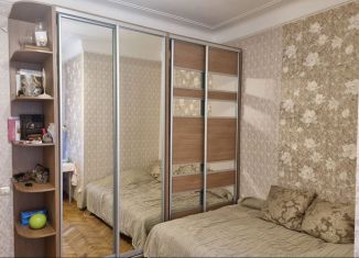 Продам комнату, 32 м2, Санкт-Петербург, Коломенская улица, 10