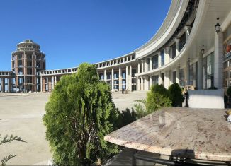 Трехкомнатная квартира на продажу, 115 м2, Махачкала, Мекегинская улица, 40